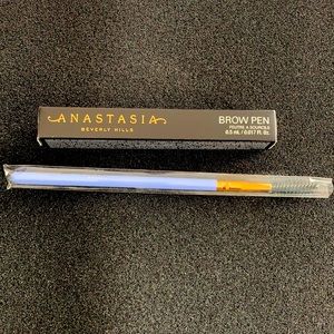 ANASTASIA Brow Pen in Soft Brown